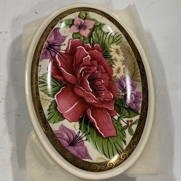 Casual Limited Edition Glassware - Picture 1 of 3